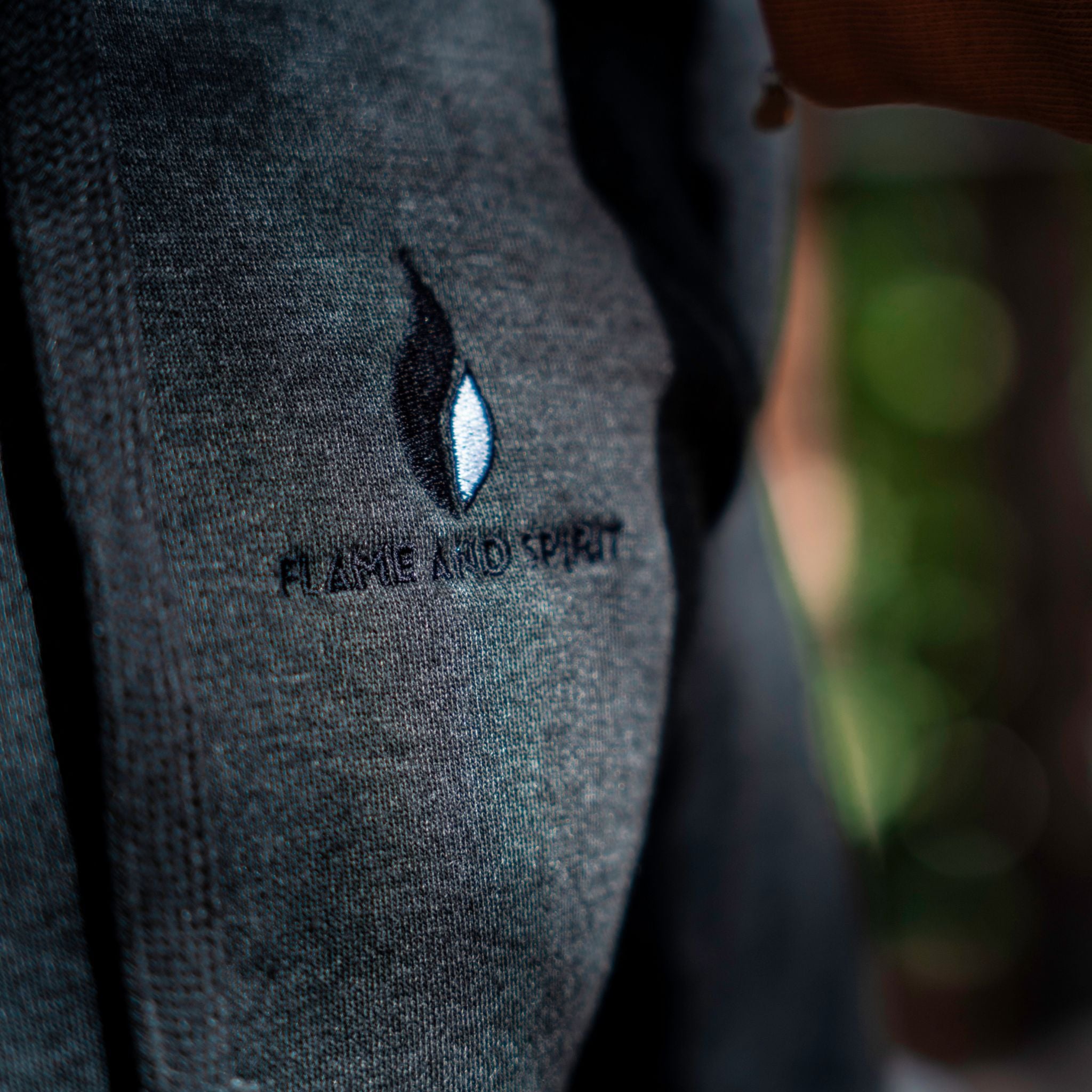sweatshirt gris avec logo flame and spirit